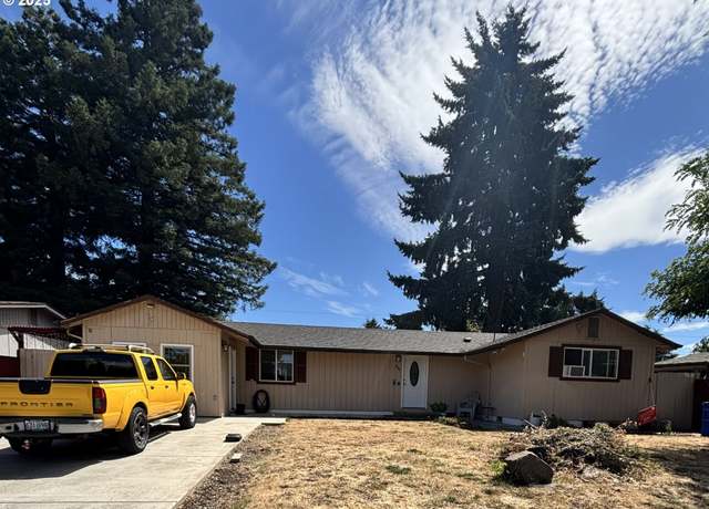 Property at 880 Skipper Ave, Eugene, OR 97404, 3 beds, 1 bath