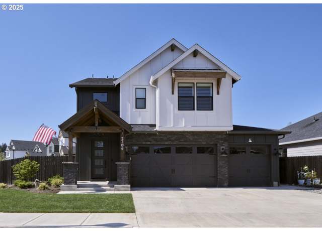 Property at 2704 SE 25th Ave, Battle Ground, WA 98604, 4 beds, 3 baths