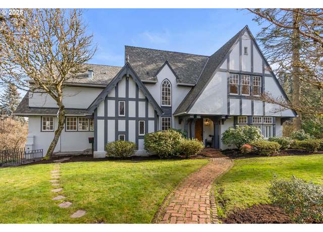 Property at 2622 SW Talbot Rd, Portland, OR 97201, 5 beds, 4.5 baths
