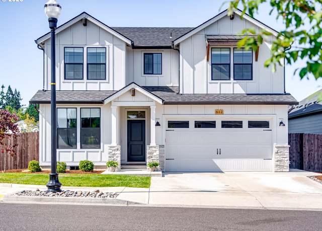 Property at 612 SE 37th St, Battle Ground, WA 98604, 5 beds, 2.5 baths