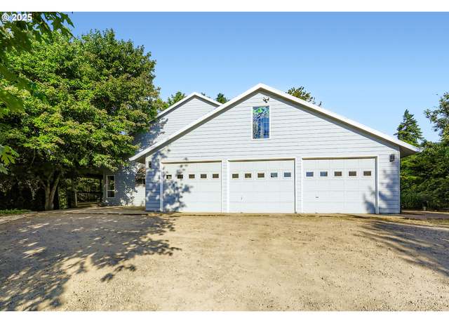 Property at 23535 SW Newland Rd, Wilsonville, OR 97070, 5 beds, 4 baths