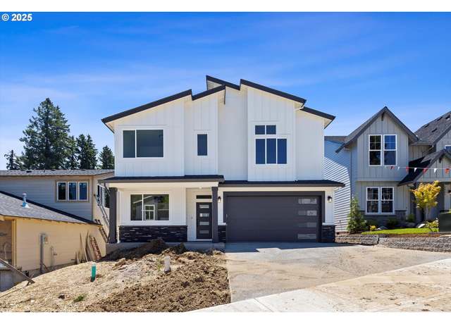 Property at 14196 SE Iseli Ln, Clackamas, OR 97015, 3 beds, 2.5 baths