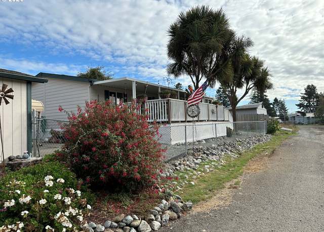 Property at 97984 Klamath Ave, Brookings, OR 97415, 3 beds, 2 baths