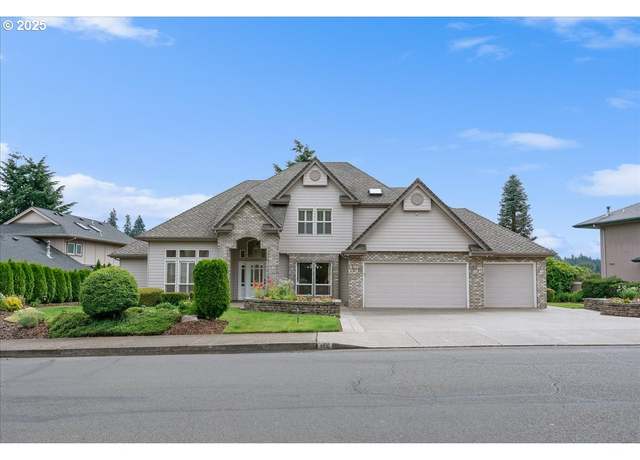 Property at 894 Creekside Dr, Salem, OR 97306, 5 beds, 2.5 baths