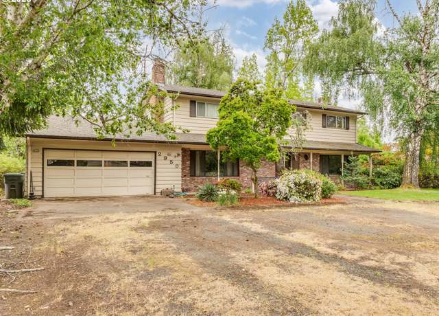 Property at 2950 NE Hembree St, Mcminnville, OR 97128, 5 beds, 3.5 baths