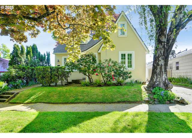 Property at 1330 Saginaw St, Salem, OR 97302, 3 beds, 3 baths
