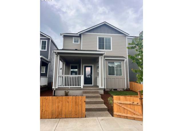 Property at 1281 Parkside Ave, Woodburn, OR 97071, 3 beds, 2.5 baths