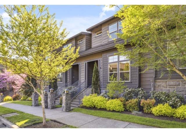 Property at 10135 SW Morrison St, Portland, OR 97225, 2 beds, 2.5 baths