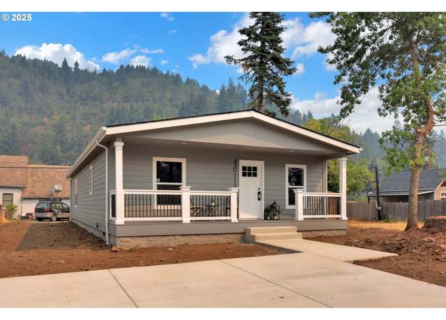 Property at 48113 Commercial St, Oakridge, OR 97463, 3 beds, 2 baths