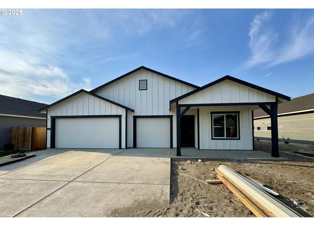 Property at 484 Arthur St, Umatilla, OR 97882, 4 beds, 2 baths