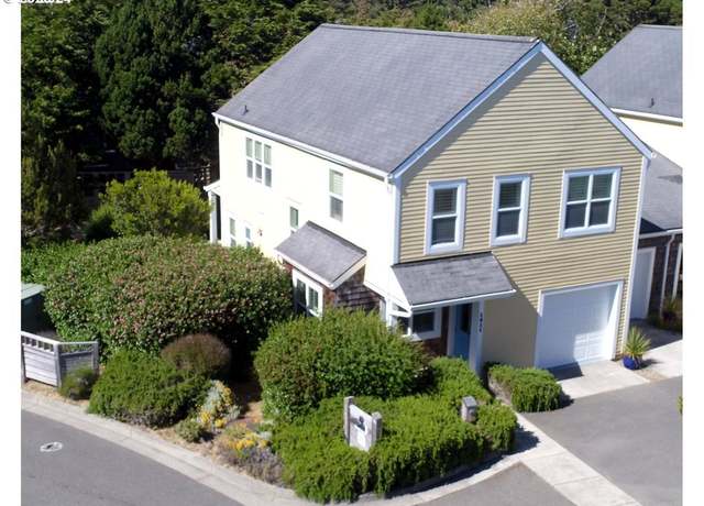 Property at 1411 Alder Ct, Bandon, OR 97411, 3 beds, 2.5 baths