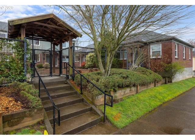 Property at 5405 NE 10th Ave #8, Portland, OR 97211, 1 bed, 1 bath