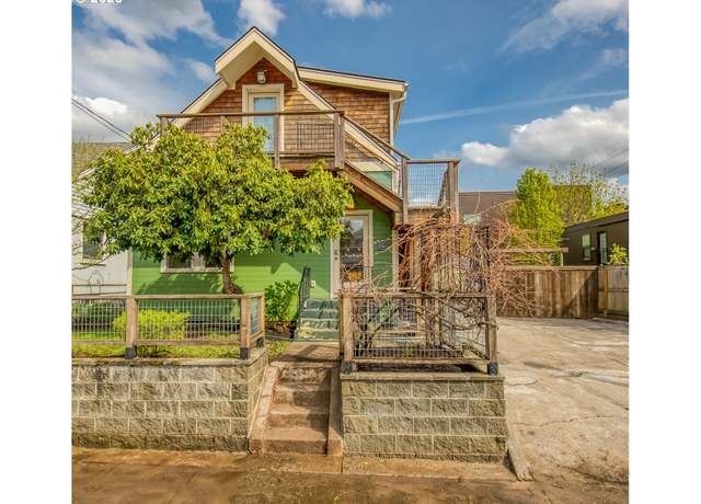 Property at 14 NE 56th Ave, Portland, OR 97213, 3 beds, 2.5 baths
