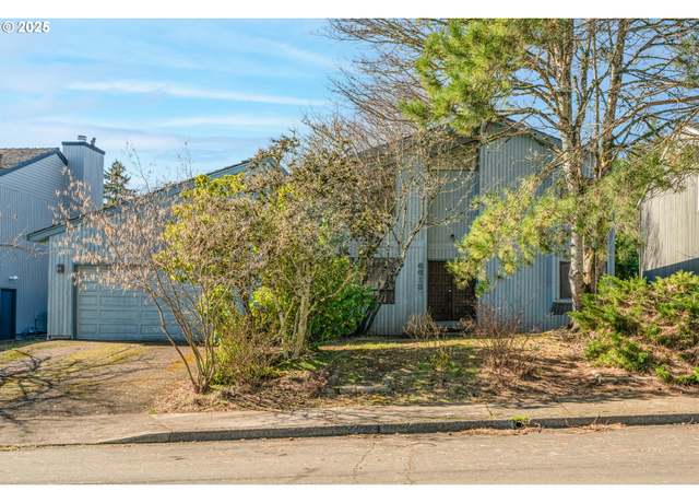 Property at 6613 SW 88th Ave, Portland, OR 97223, 4 beds, 2 baths