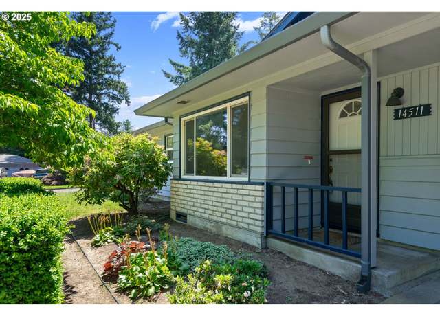 Property at 14511 NE Brazee Ct, Portland, OR 97230, 3 beds, 1 bath