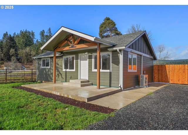 Property at 31369 Kenady Ln, Cottage Grove, OR 97424, 2 beds, 2 baths