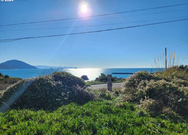 Property at 440 5th St, Port Orford, OR 97465