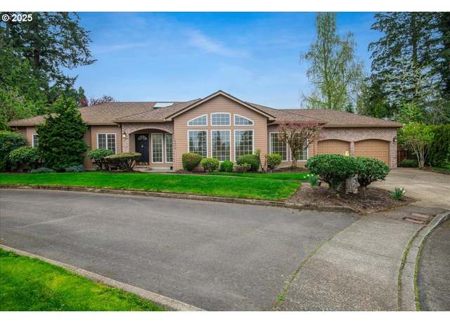 Property at 14978 SE Hickory Ct, Milwaukie, OR 97267, 3 beds, 2 baths