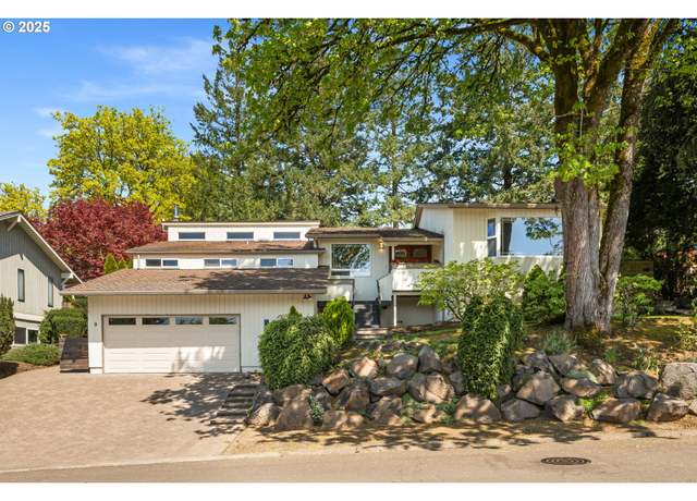 Property at 9 Del Prado St, Lake Oswego, OR 97035, 4 beds, 3 baths