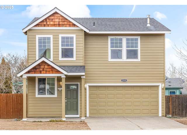 Property at 2914 NE Jackdaw Dr, Bend, OR 97701, 4 beds, 2.5 baths