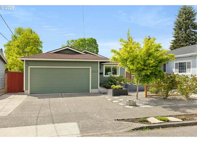Property at 3213 SE 67th Ave, Portland, OR 97206, 3 beds, 2 baths
