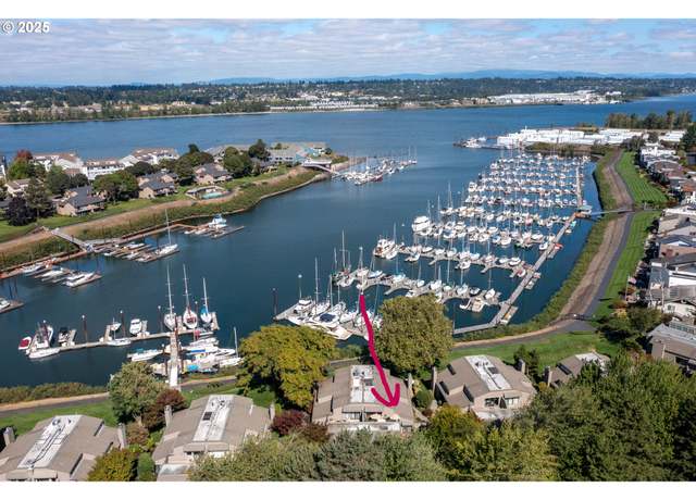 Property at 505 N Tomahawk Island Dr, Portland, OR 97217, 3 beds, 2.5 baths