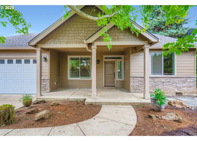 Property at 1080 Sage St, Silverton, OR 97381, 3 beds, 2 baths