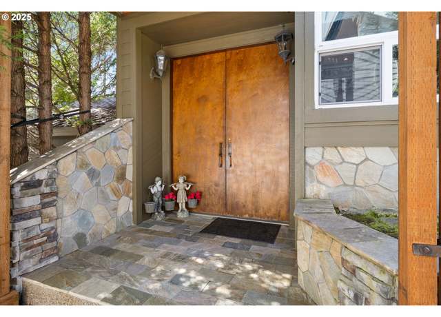 Property at 17589 SW Sarala St, Beaverton, OR 97007, 4 beds, 3 baths