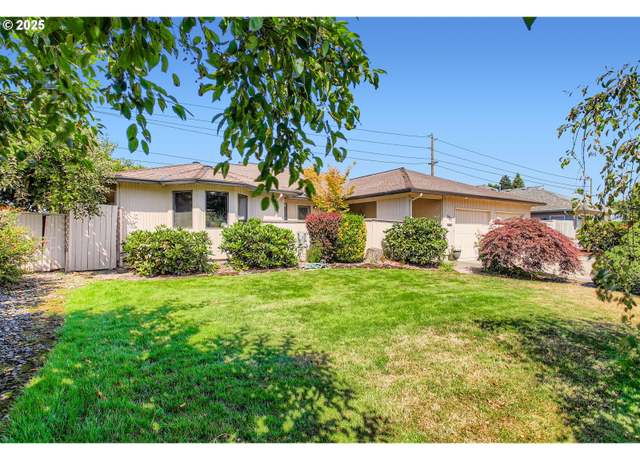 Property at 1597 NE Greensword Dr, Hillsboro, OR 97124, 3 beds, 3 baths