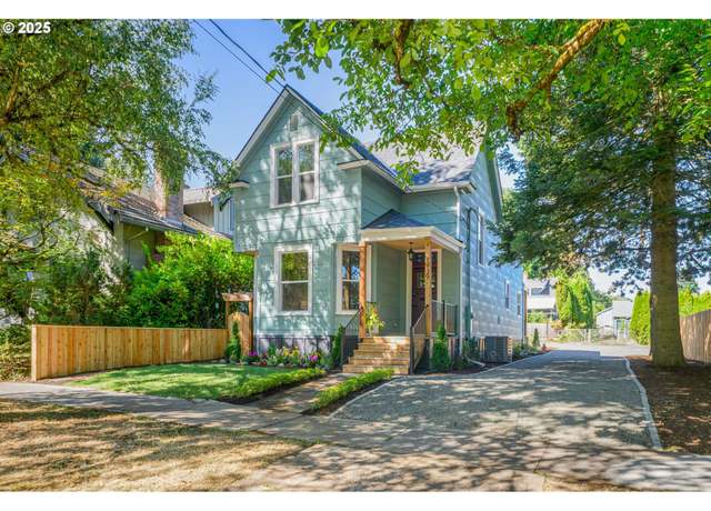 Property at 7939 N Dana Ave, Portland, OR 97203, 3 beds, 2 baths