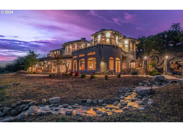 Property at 2700 N Valley View Rd, Ashland, OR 97520, 2 beds, 4 baths