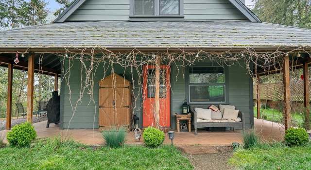 Photo of 823 Terrace Dr, Scotts Mills, OR 97375