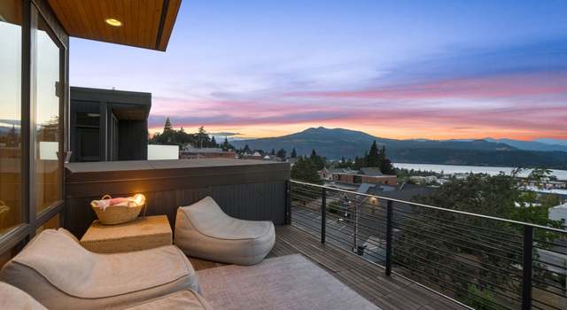 Photo of 317 Sherman Ave #2, Hood River, OR 97031