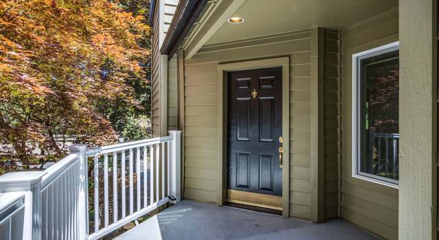 Photo of 5057 Foothills Dr Unit G, Lake Oswego, OR 97034
