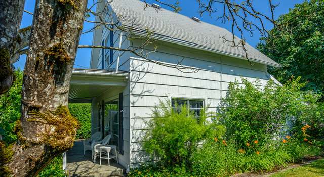 Photo of 216 NE 10th St, Mcminnville, OR 97128