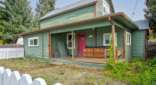 Photo of 232 NE 3rd St, Oakland, OR 97462