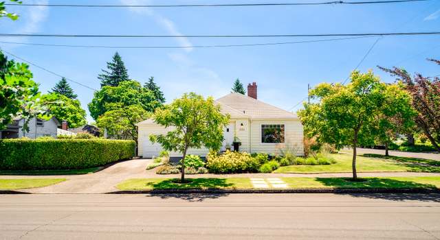 Photo of 3556 NE Alberta Ct, Portland, OR 97211