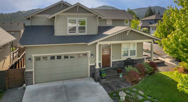 Photo of 1841 4th St, Hood River, OR 97031