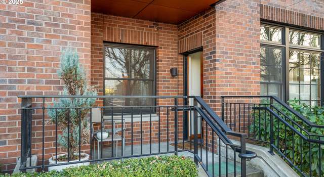 Photo of 2350 NW Savier St #108, Portland, OR 97210