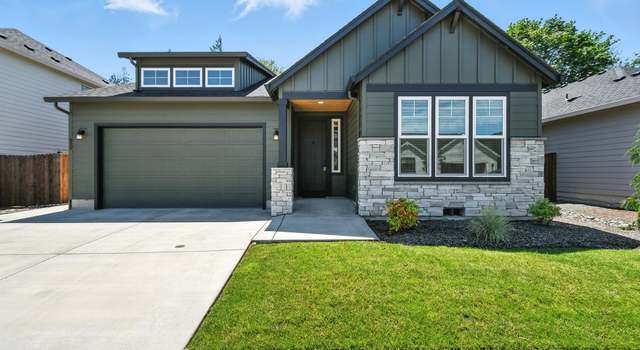 Photo of 829 SE 37th St, Battle Ground, WA 98604