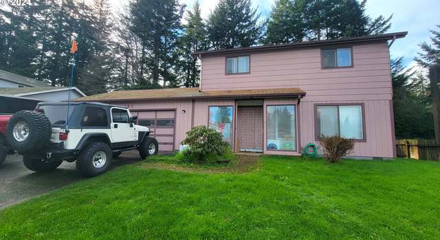 Photo of 3881 Edgewood Dr, North Bend, OR 97459