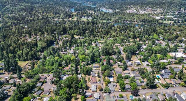 Photo of 1852 SE Rosebrier Ct, Milwaukie, OR 97267