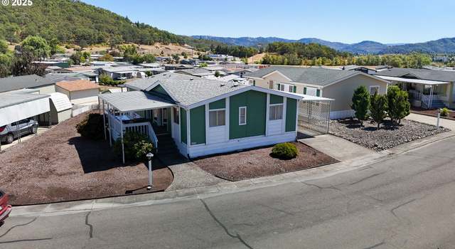 Photo of 1005 Shadow Ranch Ln, Roseburg, OR 97470