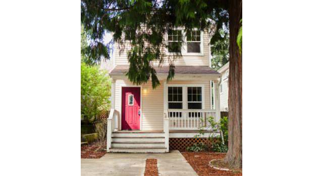 Photo of 10157 N Ziegler Ave, Portland, OR 97203