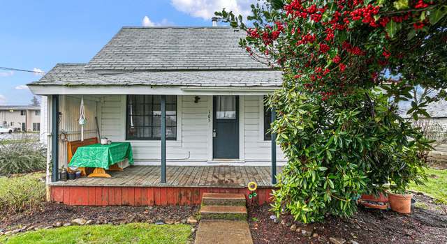 Photo of 105 N 7th St, Creswell, OR 97426