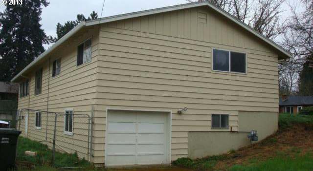 Photo of 10032 SE Linwood Ave, Milwaukie, OR 97222