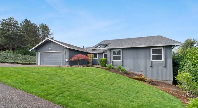 Photo of 2118 Club House Dr, West Linn, OR 97068