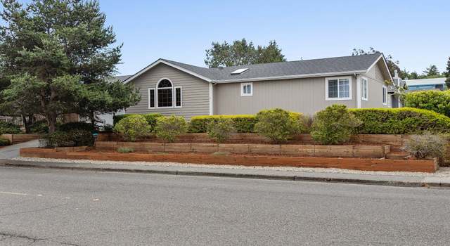 Photo of 3095 Virginia Ave, North Bend, OR 97459