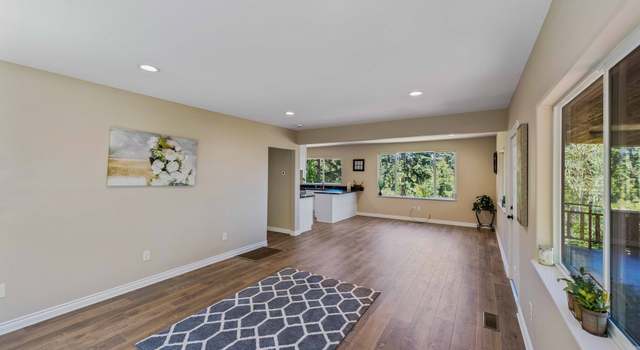 Photo of 831 S 11th St, Coos Bay, OR 97420