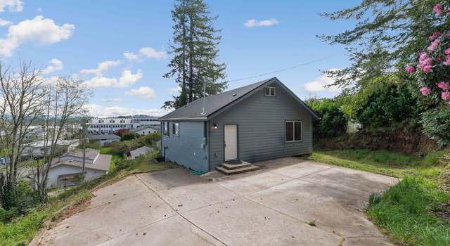 Photo of 831 S 11th St, Coos Bay, OR 97420